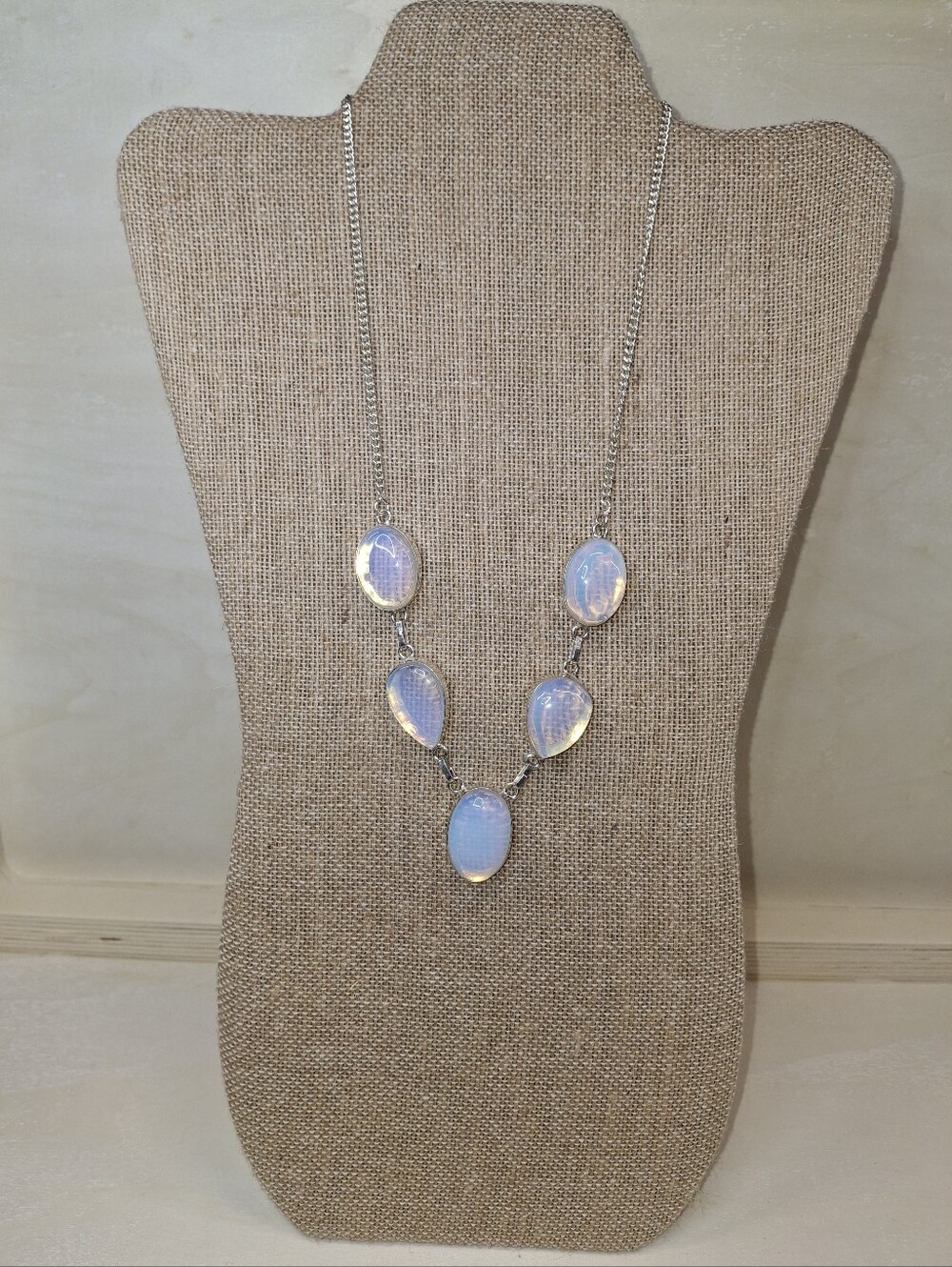 Iridescent Opal-Effect Silver Necklace - White/Blue Accent